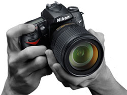 Nikon D90 digital SLR highlights